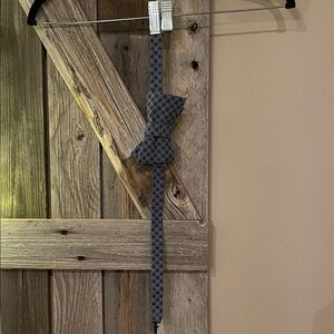 Daniel Cremieux Blue Floral Bow Tie